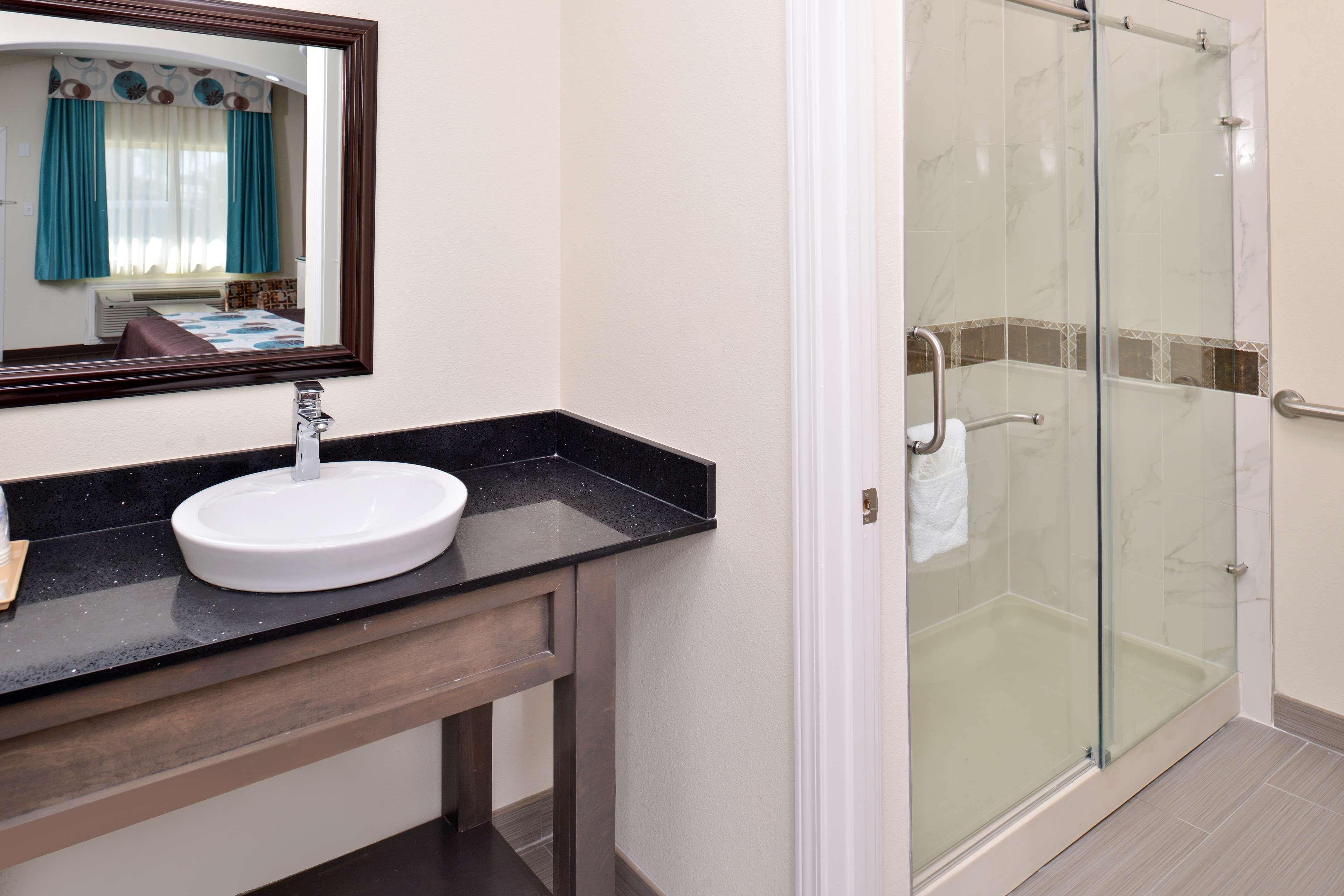 Americas Best Value Inn & Suites - Houston/Hwy 6 & Westpark Mission Bend Luaran gambar